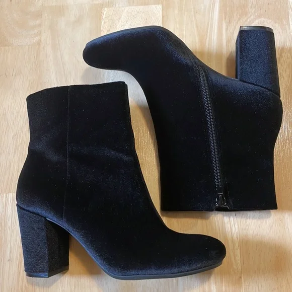 Christian Siriano Payless Velvet Ankle Boots - Black - Picture 2 of 10